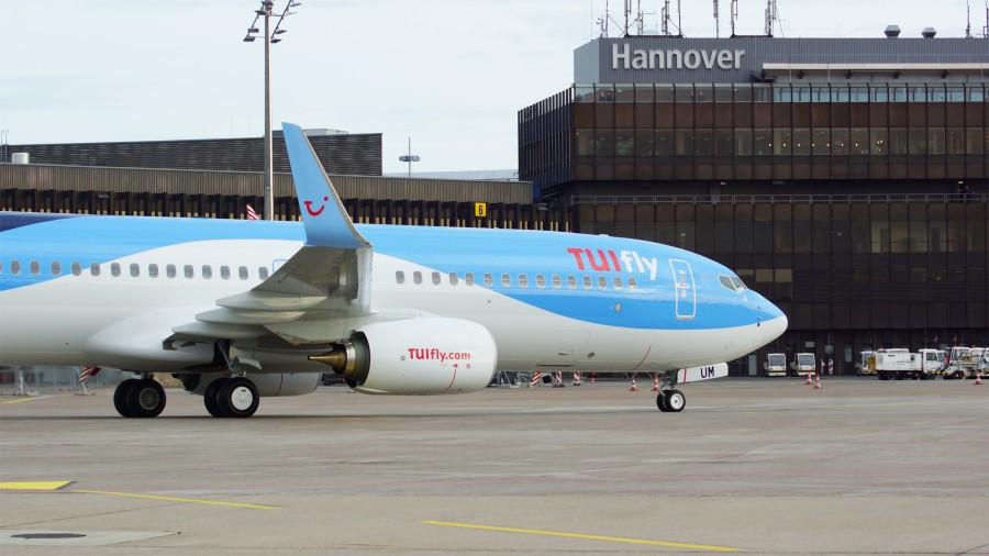 TUI resumes holiday flights in June